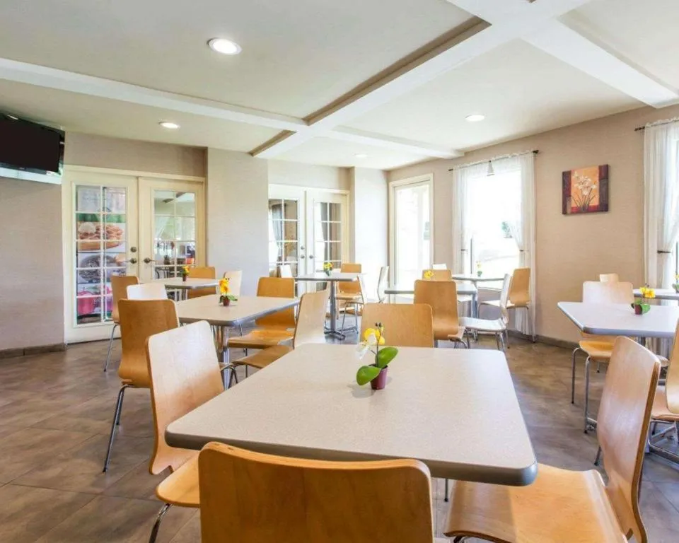 Quality Inn San Bernardino - Loma Linda