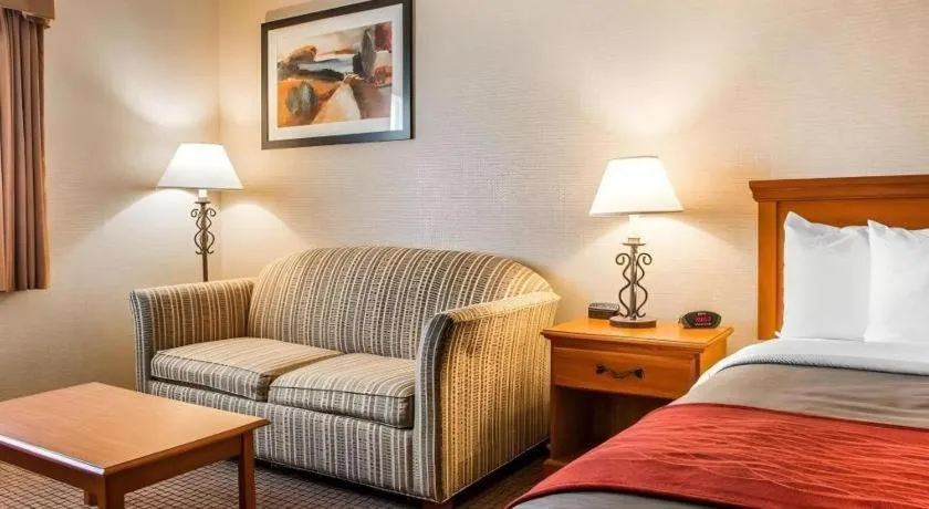 Bed in Quality Inn Sidney