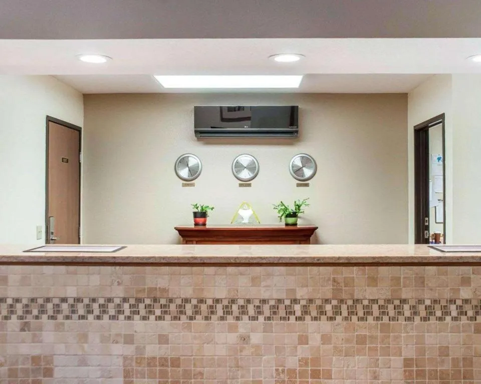 Econo Lodge Ithaca Airport