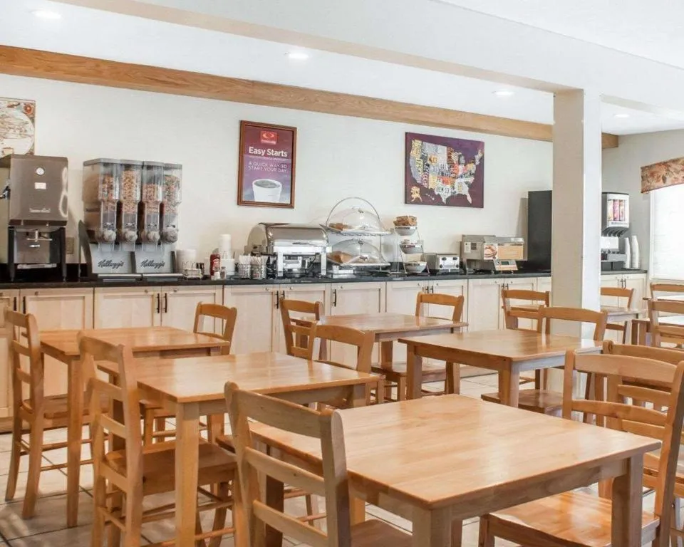 Econo Lodge Ithaca Airport