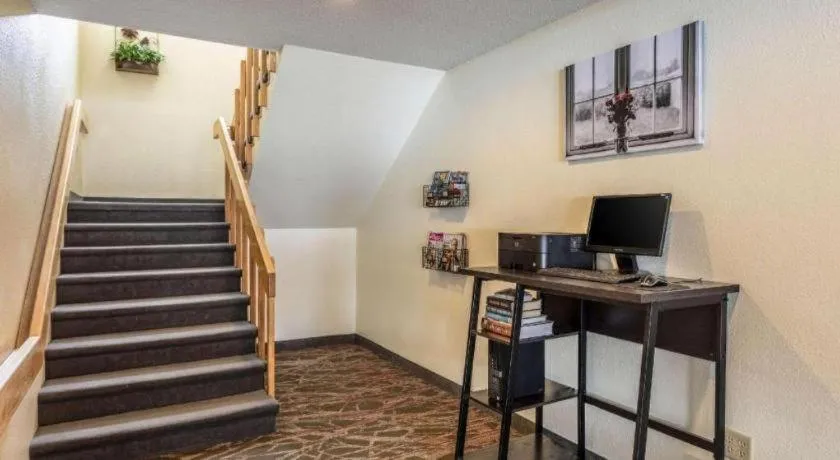 Econo Lodge Ithaca Airport