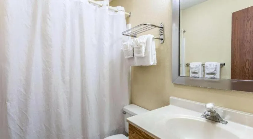 Econo Lodge Ithaca Airport