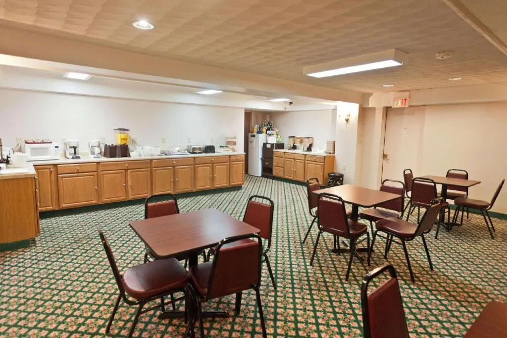 Baymont by Wyndham Lake George