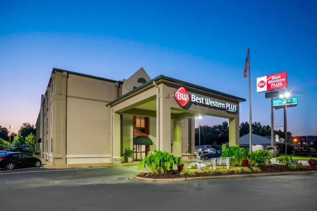 Best Western Plus Oak Mountain Inn