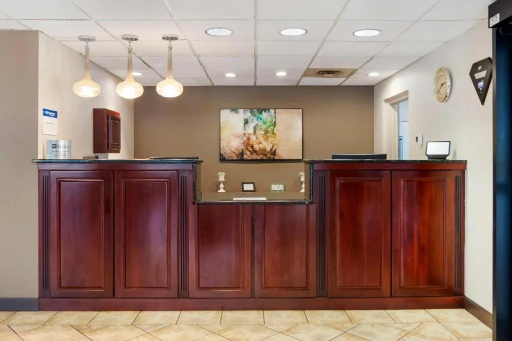 Best Western Plus Oak Mountain Inn