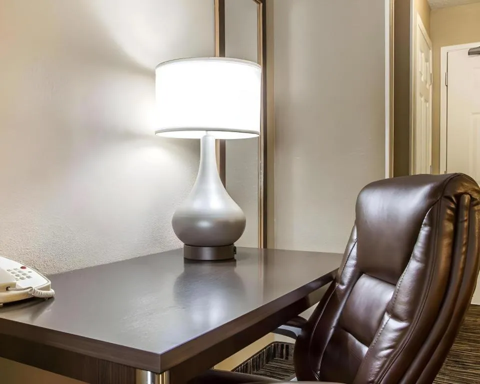 Quality Inn Dayton North - Vandalia