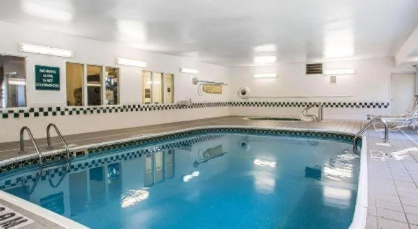 Quality Inn Dayton North - Vandalia