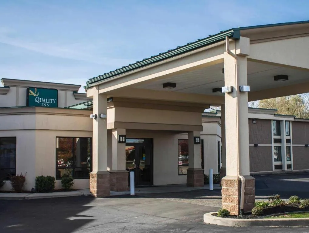 Quality Inn Dayton North - Vandalia