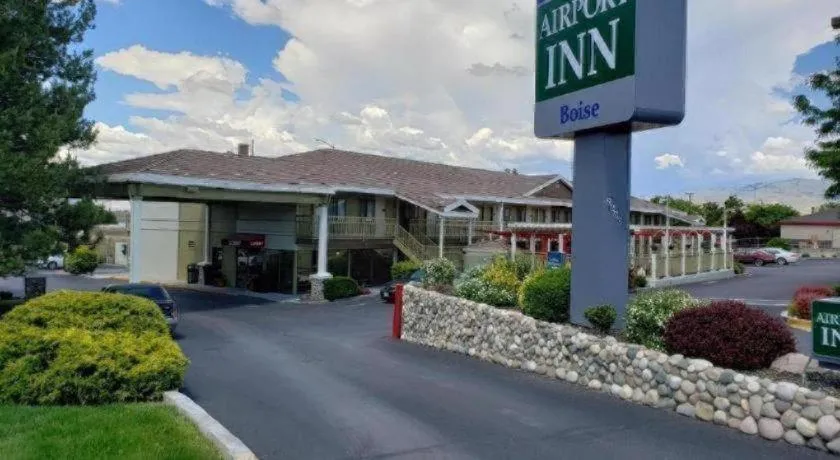 Airport Inn