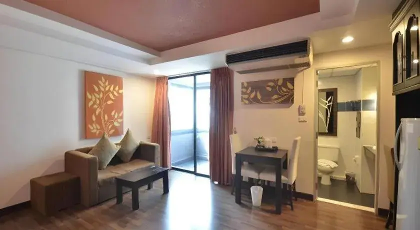 The Heritage Sathorn Suite Hotel The Heritage Sathorn Suite Hotel