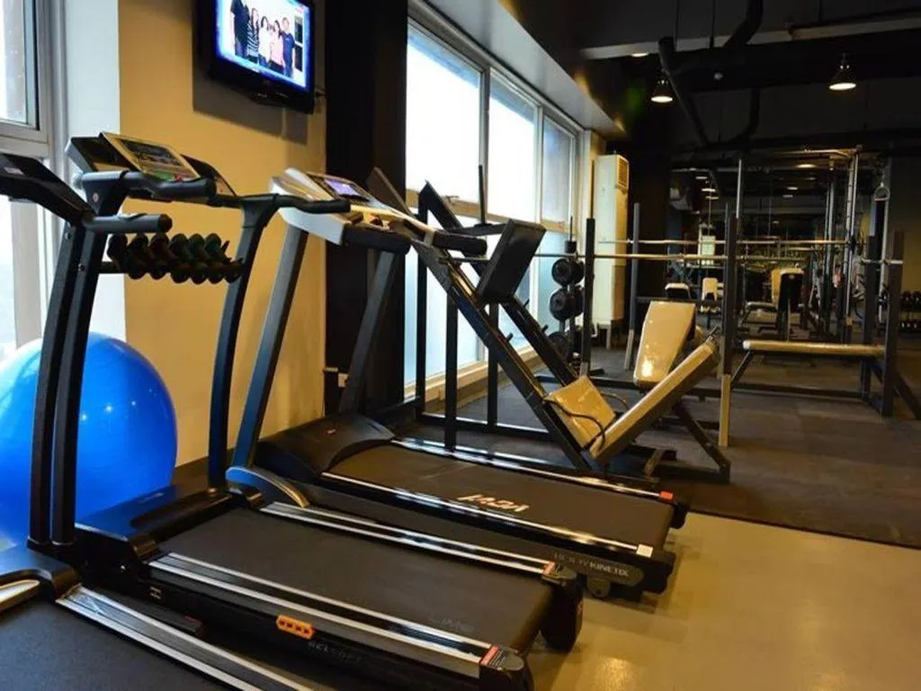 Lancaster Hotel Manila