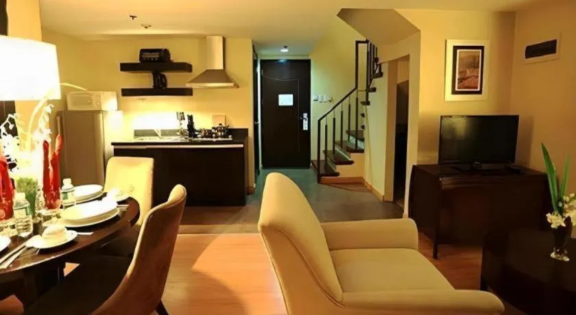 Lancaster Hotel Manila