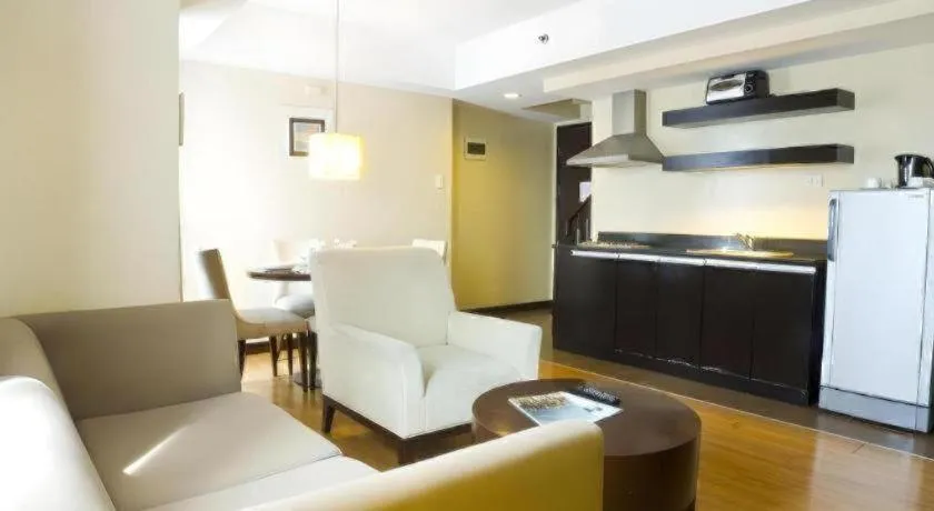 Lancaster Hotel Manila