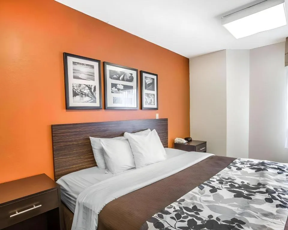 Bed in Sleep Inn Bessemer Helena