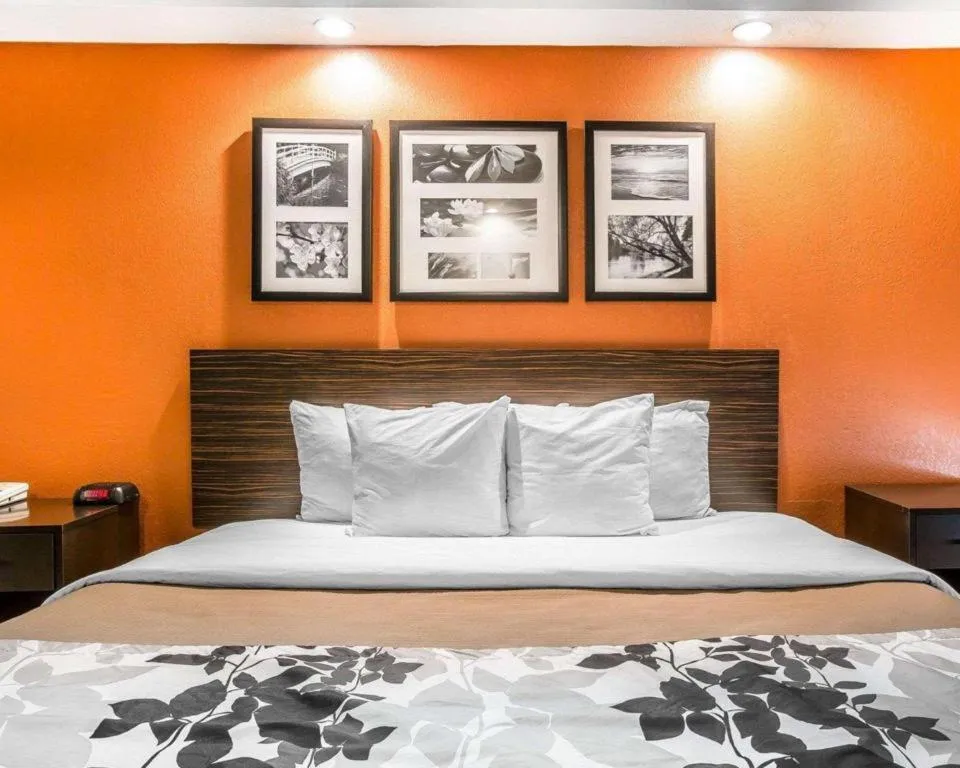 Bed in Sleep Inn Bessemer Helena