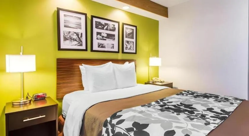 Bed in Econo Lodge Amarillo East