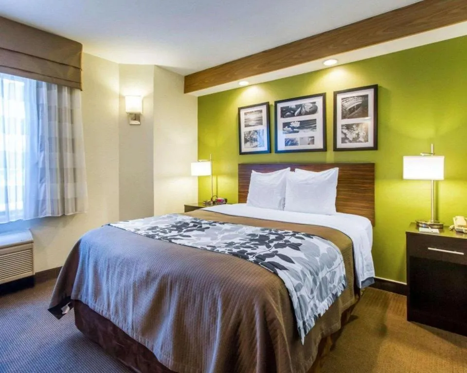 Bed in Econo Lodge Amarillo East