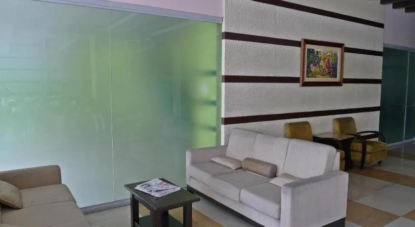 Baguio Burnham Suites Hotel