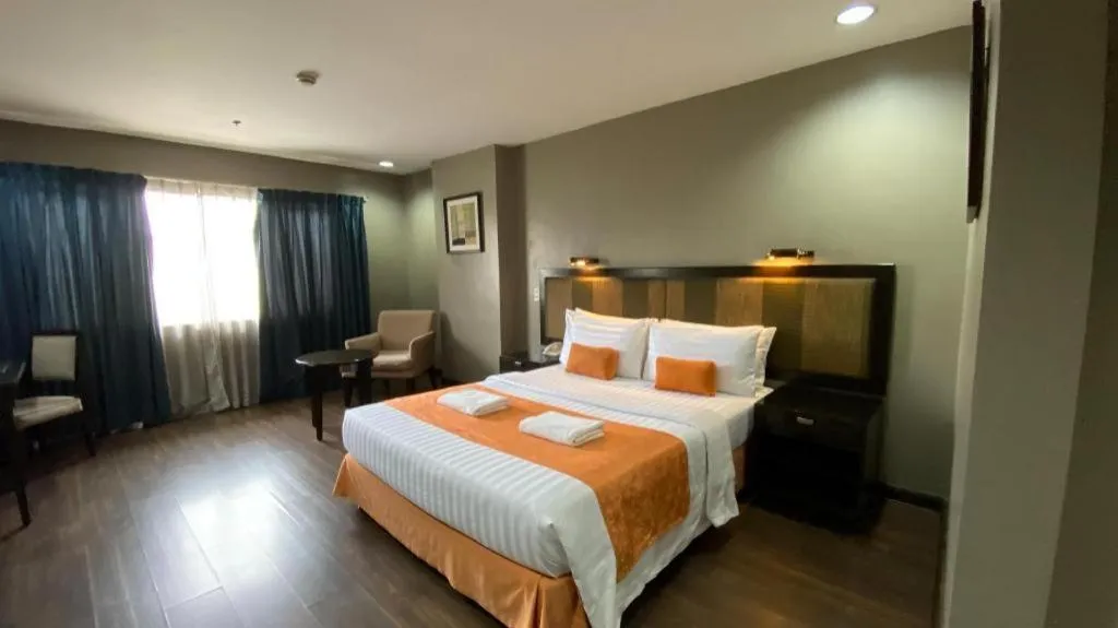 Bed in Baguio Burnham Suites Hotel