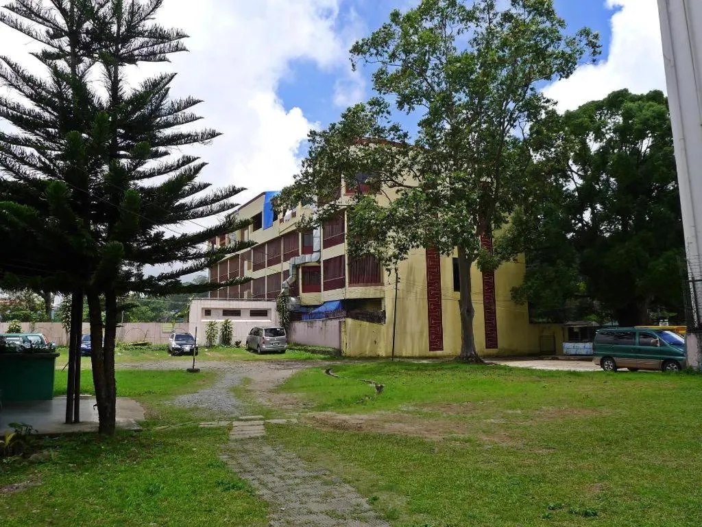 Baguio Burnham Suites Hotel