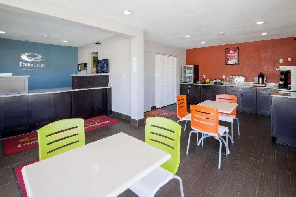 Econo Lodge Norfolk Airport