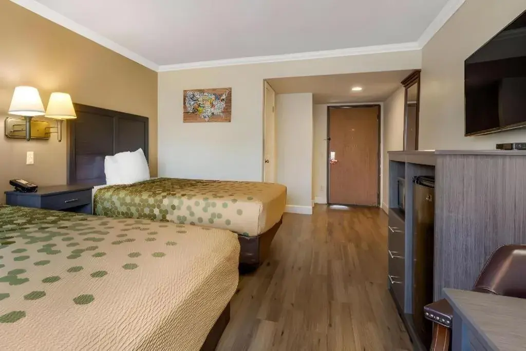 Bed in Econo Lodge Moreno Valley Bed in Econo Lodge Moreno Valley