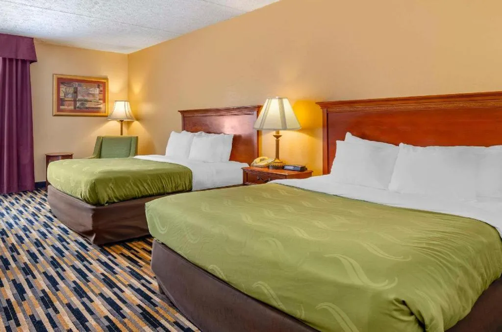 Bed in Quality Inn near Martinsville Speedway
