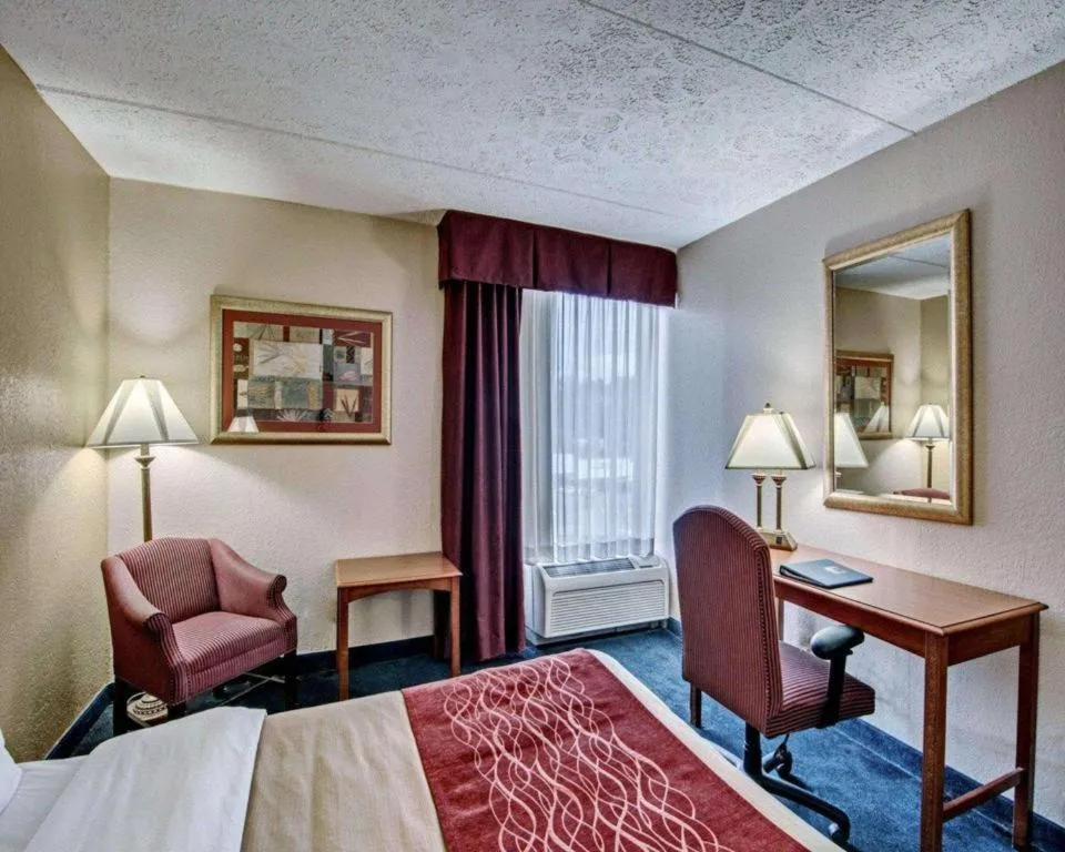 Bed in Quality Inn near Martinsville Speedway