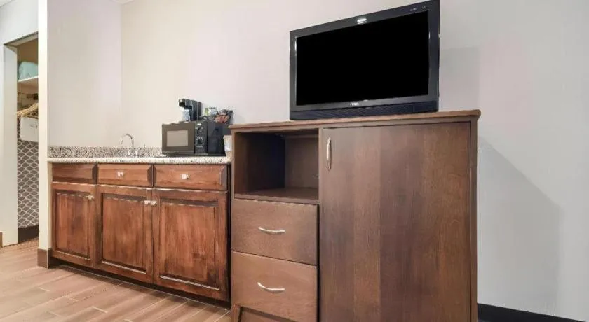 Surestay Plus Hotel Tarboro