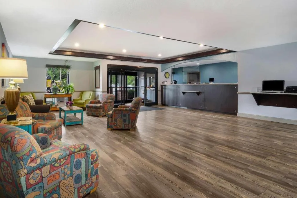 Surestay Plus Hotel Tarboro