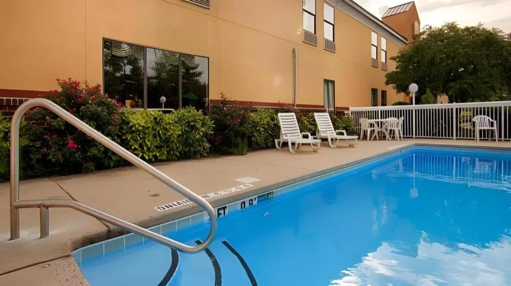 Surestay Plus Hotel Tarboro