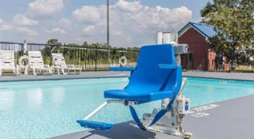 Quality Inn Calera I-65 exit 231