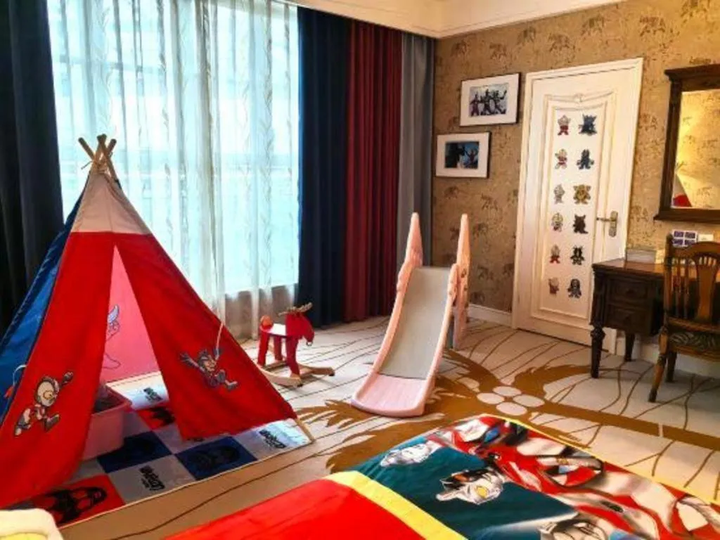 Bed in Hangzhou The First World Hotel