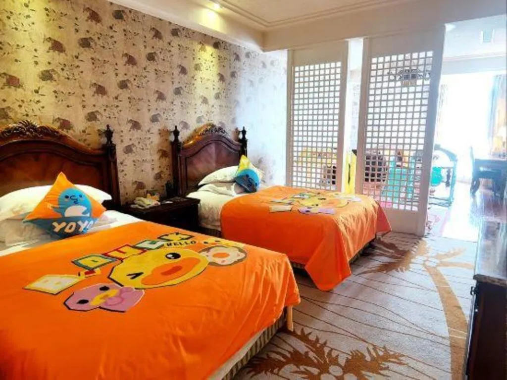 Bed in Hangzhou The First World Hotel