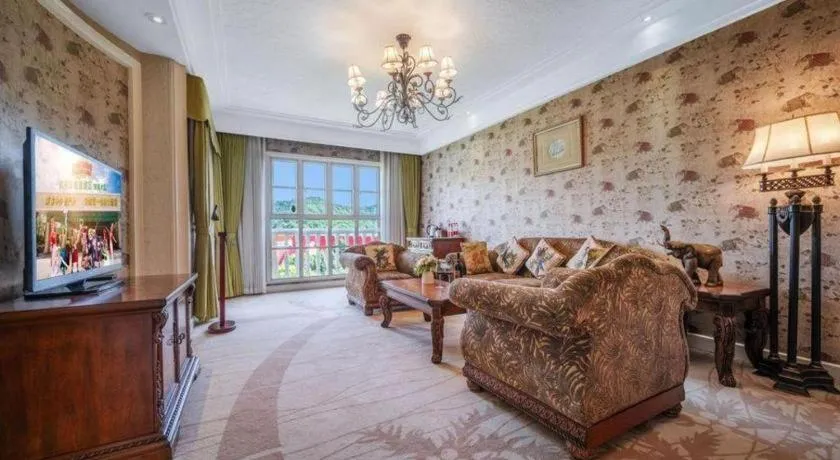 Hangzhou The First World Hotel