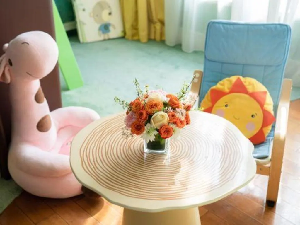 Hangzhou The First World Hotel