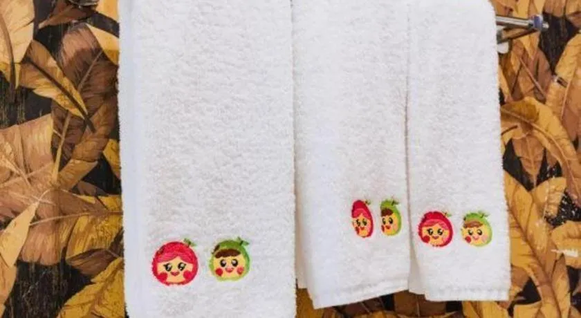 Hangzhou The First World Hotel