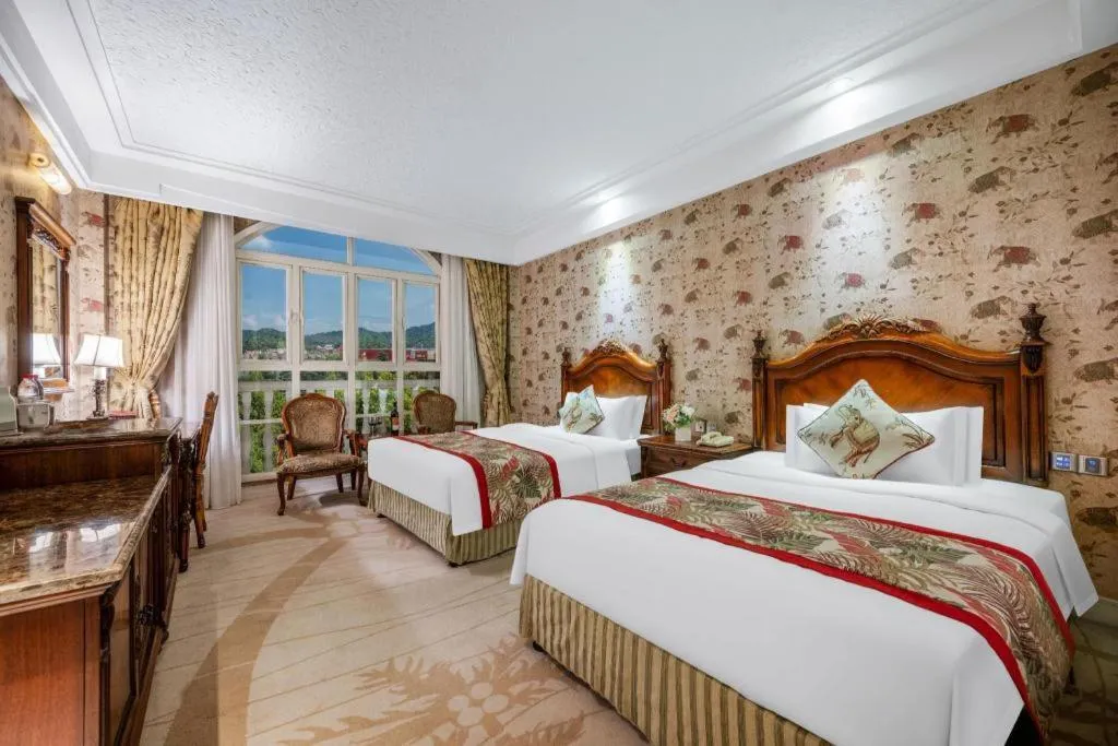 Bed in Hangzhou The First World Hotel