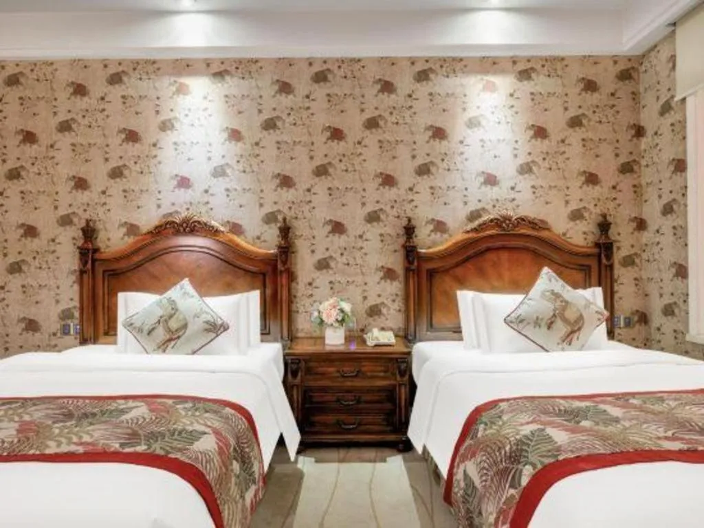 Bed in Hangzhou The First World Hotel