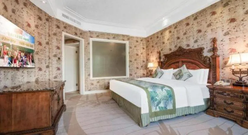 Bed in Hangzhou The First World Hotel