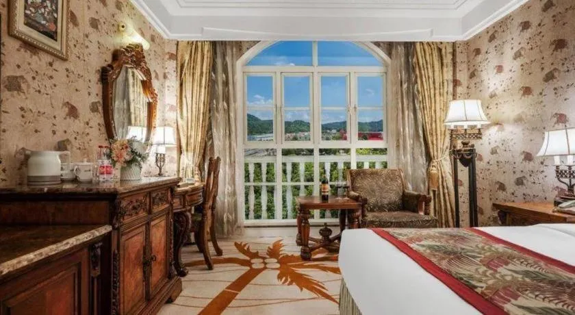 Bed in Hangzhou The First World Hotel