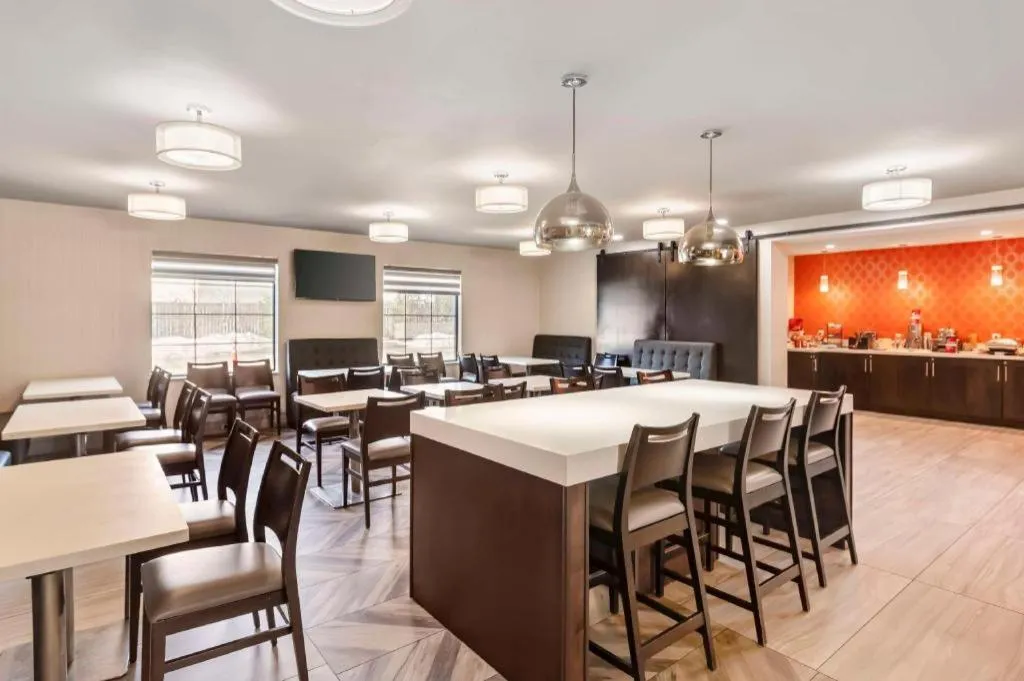 Best Western Plus Executive Inn