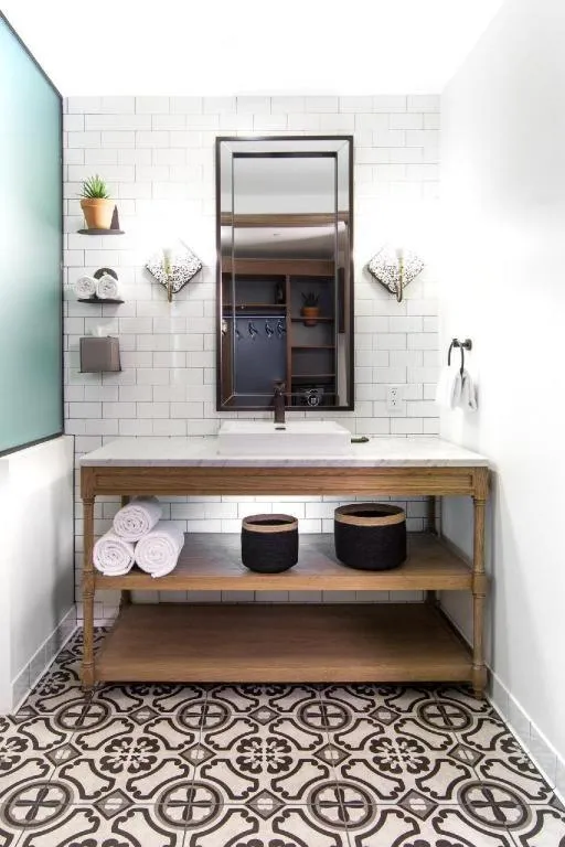 El Cortez Hotel & Casino - 21 and over only