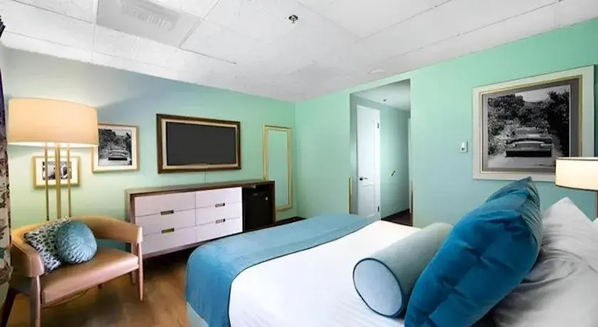 Bed in El Cortez Hotel & Casino - 21 and over only Bed in El Cortez Hotel & Casino - 21 and over only