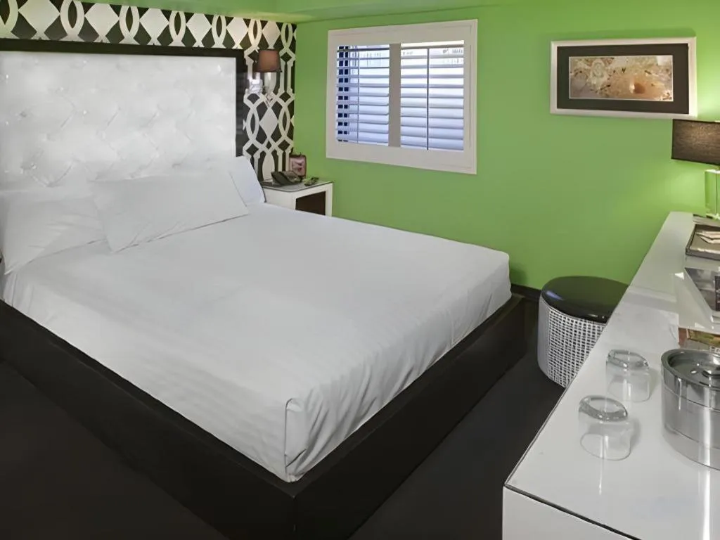 Bed in El Cortez Hotel & Casino - 21 and over only