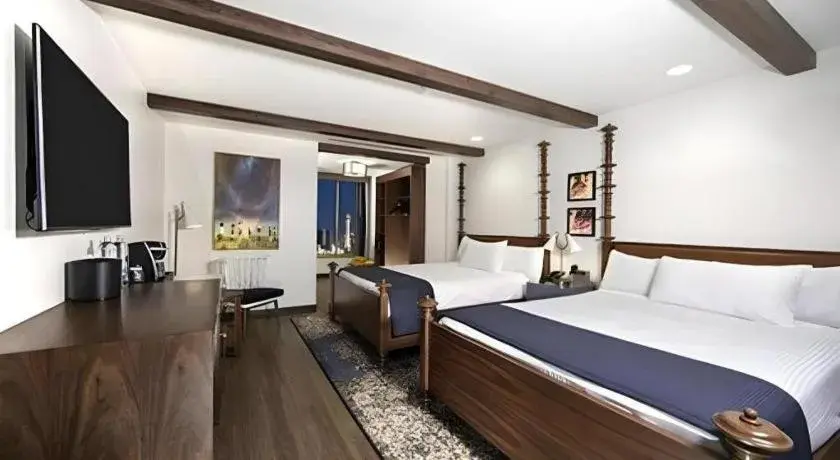 Bed in El Cortez Hotel & Casino - 21 and over only Bed in El Cortez Hotel & Casino - 21 and over only