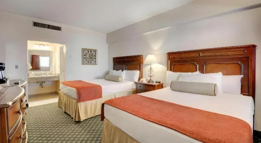 Bed in El Cortez Hotel & Casino - 21 and over only Bed in El Cortez Hotel & Casino - 21 and over only