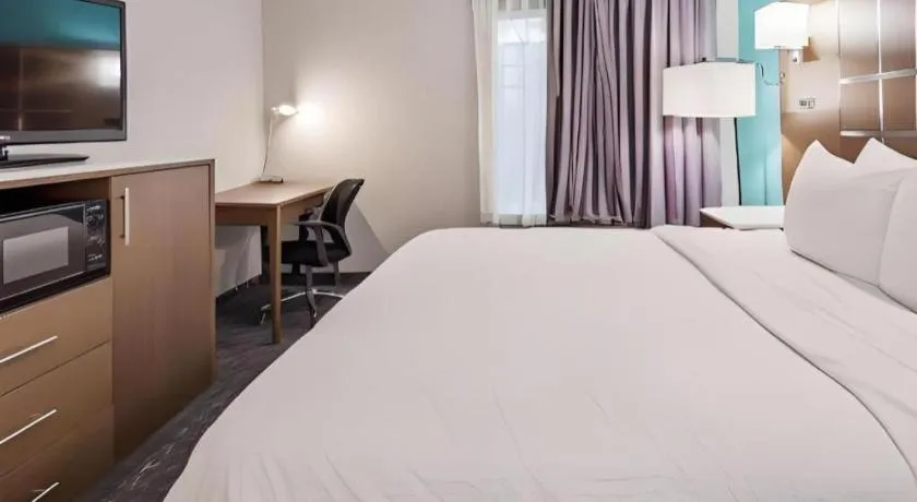 Bed in Best Western Galt Inn