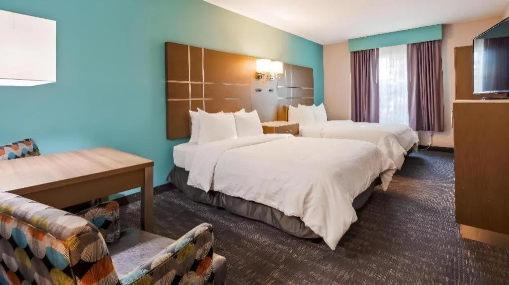 Bed in Best Western Galt Inn