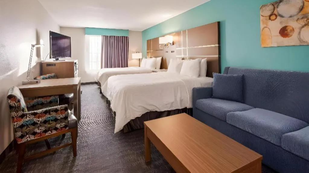 Bed in Best Western Galt Inn